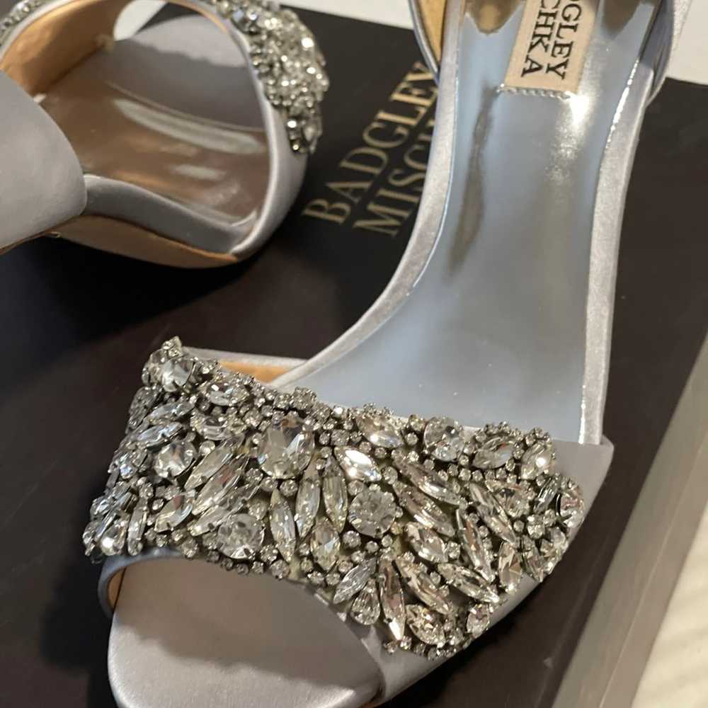 Badgley mischka heels - image 3