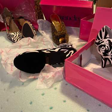 Animal print ladies heels - image 1