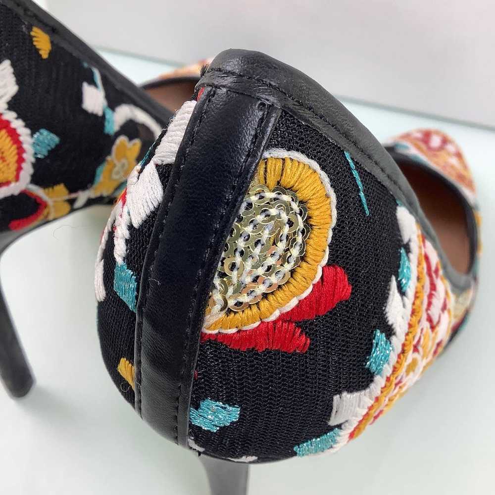 Neiman Marcus Prestige Embroidered Mesh Stiletto … - image 7