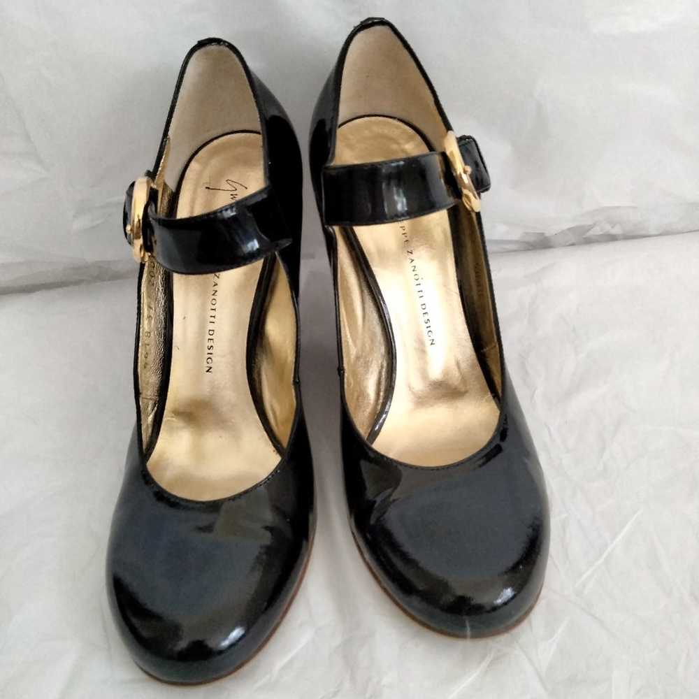 giuseppe zanotti patent  shoes size 37 - image 1