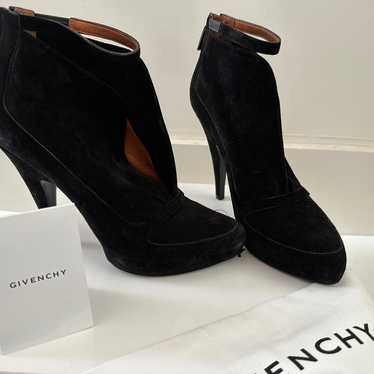 Givenchy black suede “Crosta” bootie heels size 7… - image 1