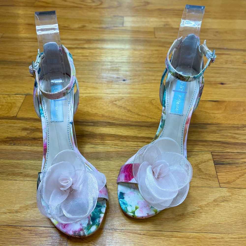 Betsey Johnson Maddi Floral Kitten Heel Sandals S… - image 2