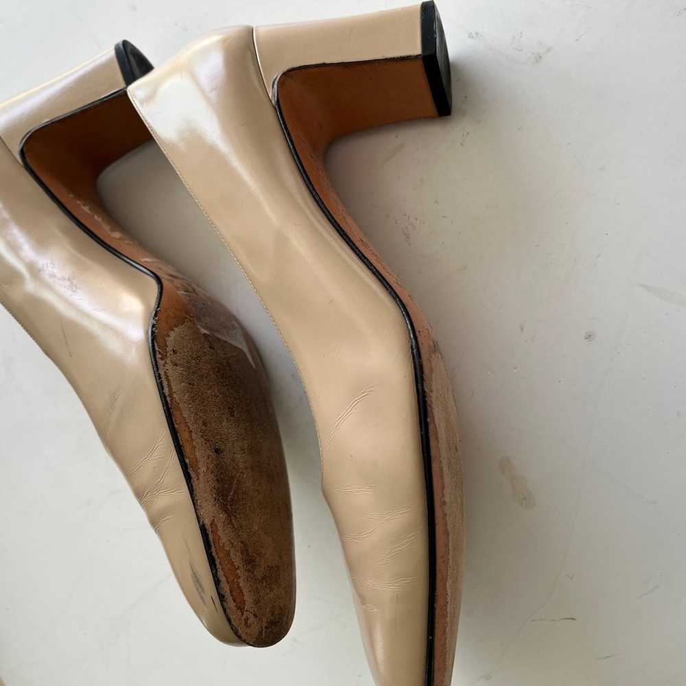 Salvatore Ferragamo Beige Leather pumps size 7 B … - image 5