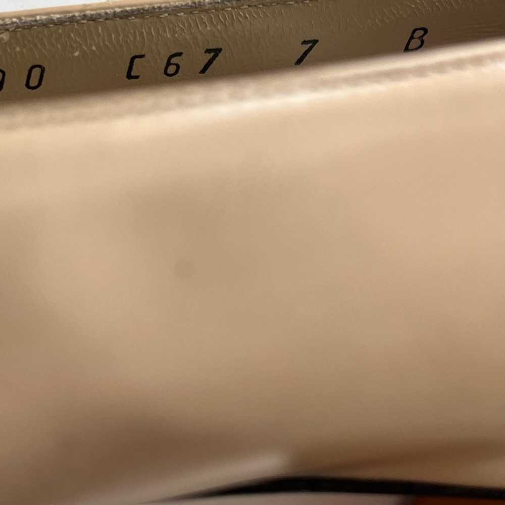 Salvatore Ferragamo Beige Leather pumps size 7 B … - image 9