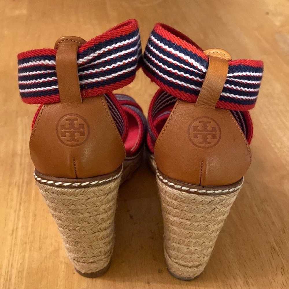 Womens TORY BURCH Red Trim Canvas Slip Wedges Hee… - image 5