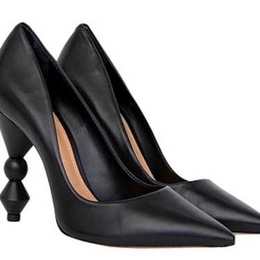 Pointy Toe Pump