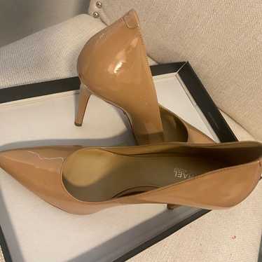Micheal kors nude patent leather
