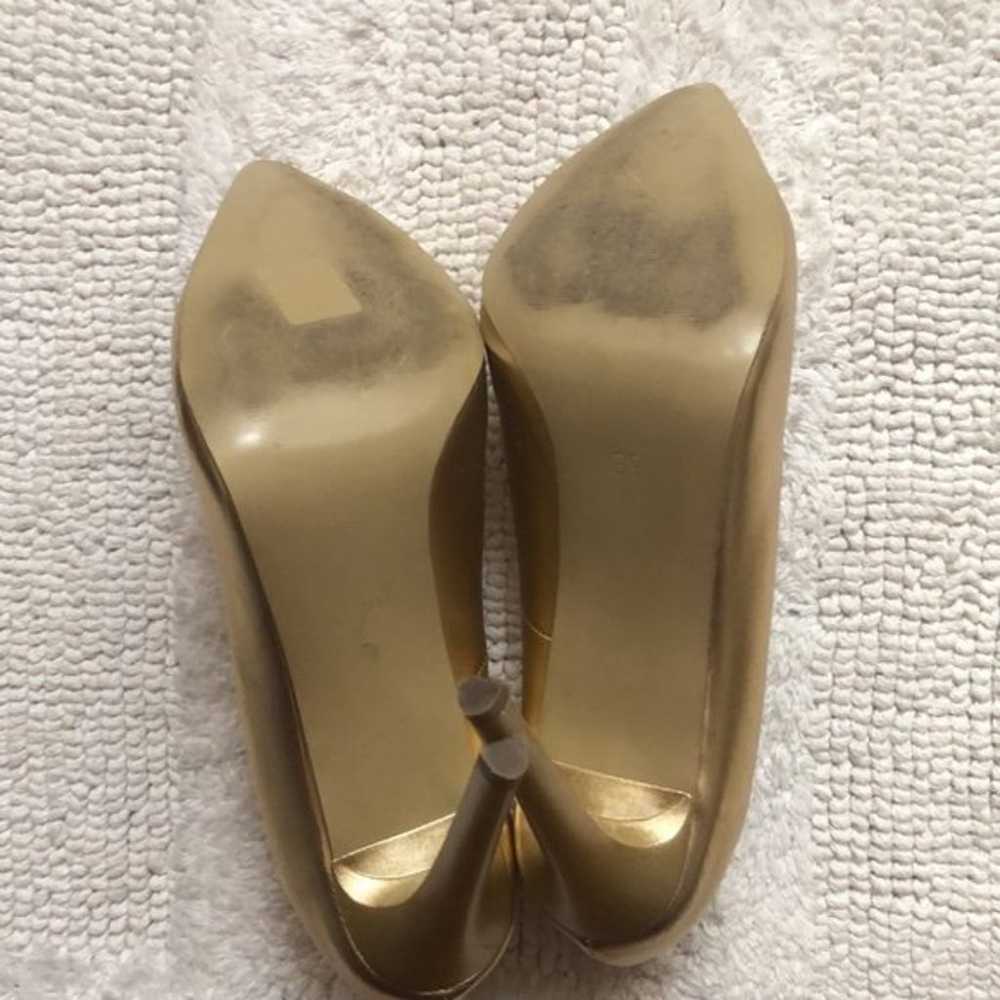 Bespoke golden leather high heel pumps, custom ma… - image 6