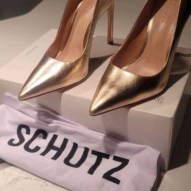 Gold Schutz heels size 6