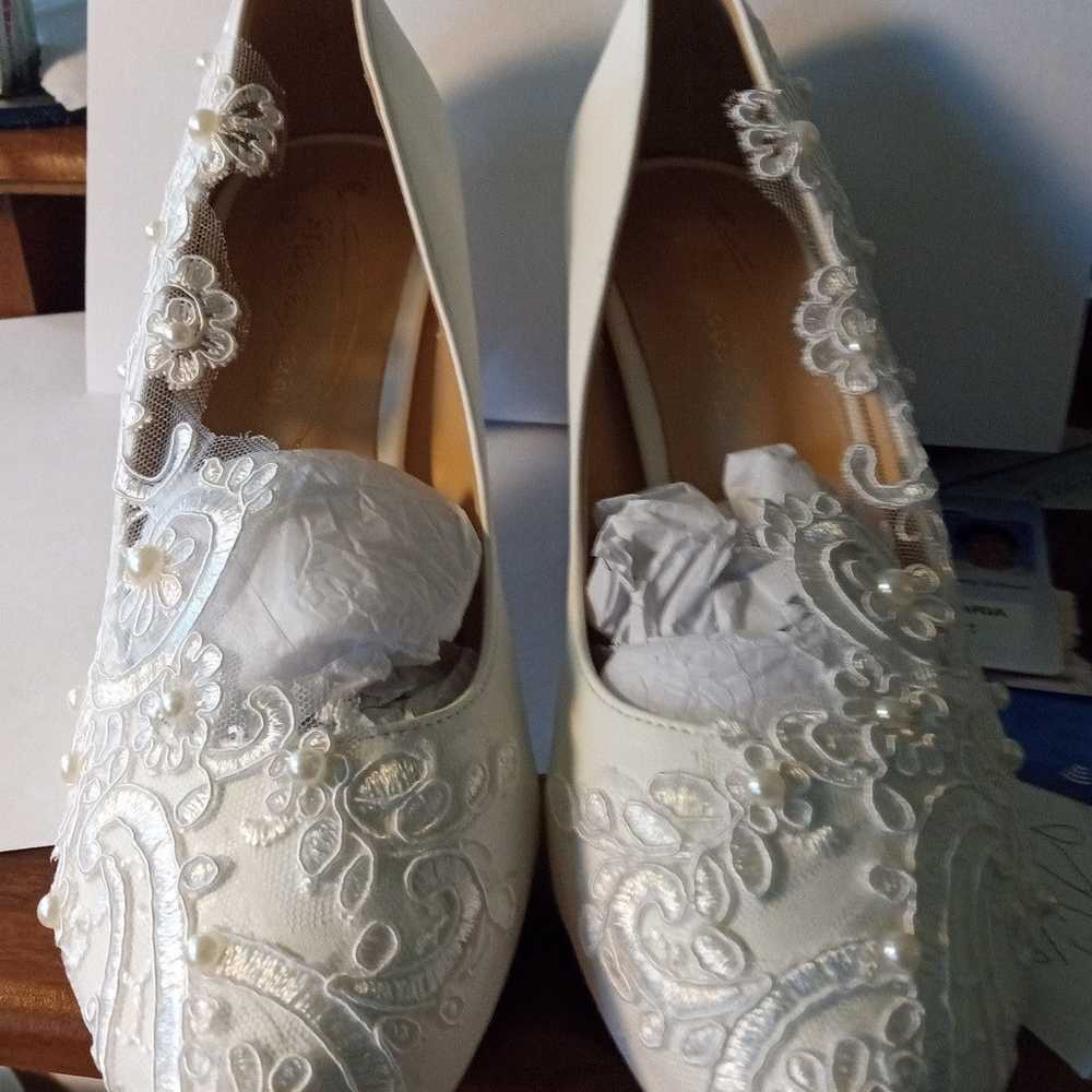 Shoes Ivory lace faux leather heels for women - image 4