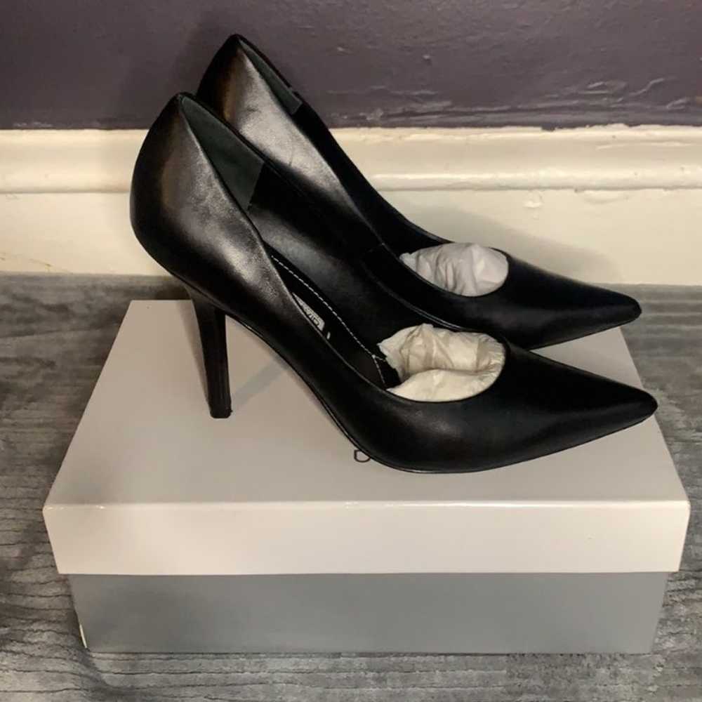 Charles David Sway II Black Leather Pumps -Size 8… - image 3