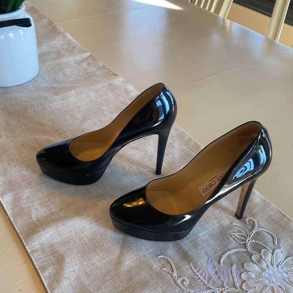 black patent leather pumps - image 4