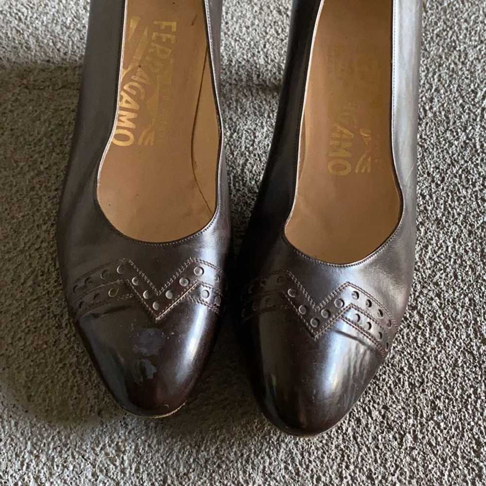 Ferragamo vintage pumps - image 2