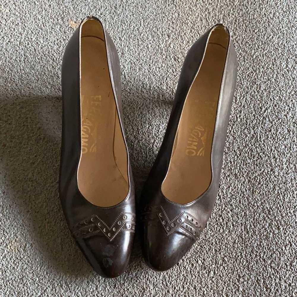 Ferragamo vintage pumps - image 3