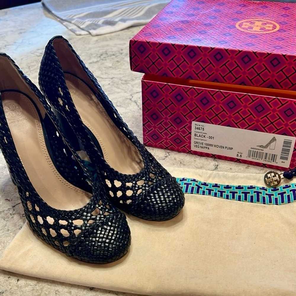 Tory Burch grove woven pumps. Size 8.5 - image 2