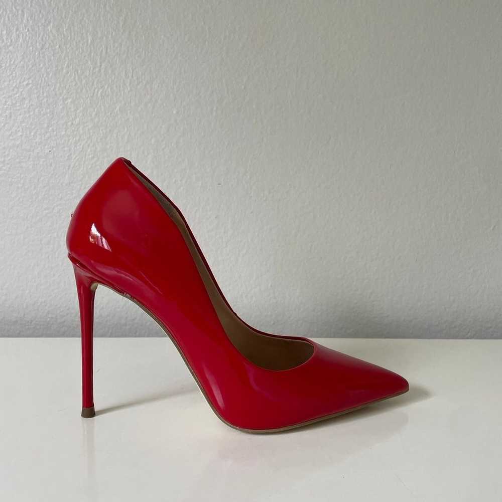 Size 7 Vala Red Patent Leather Steve Madden Pumps - image 3