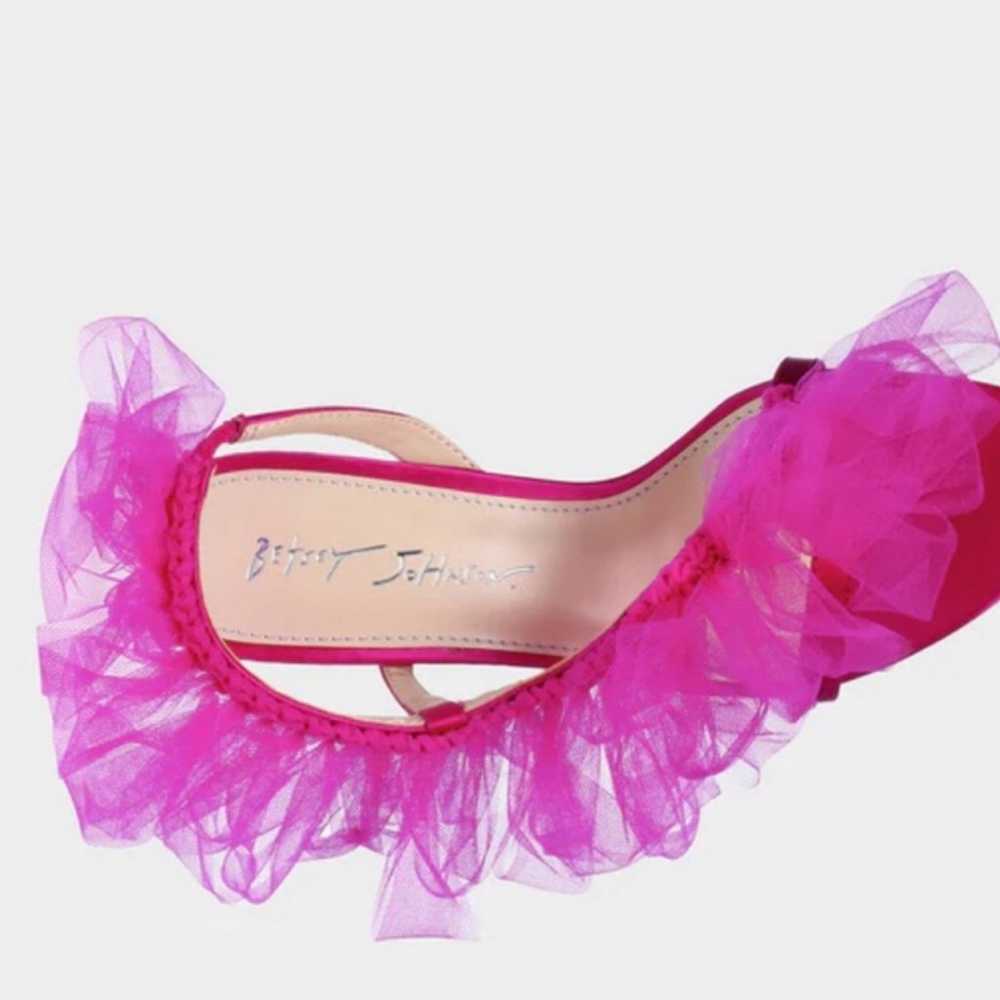 Betsey Johnson SB-ELI FUCHSIA heel - image 3