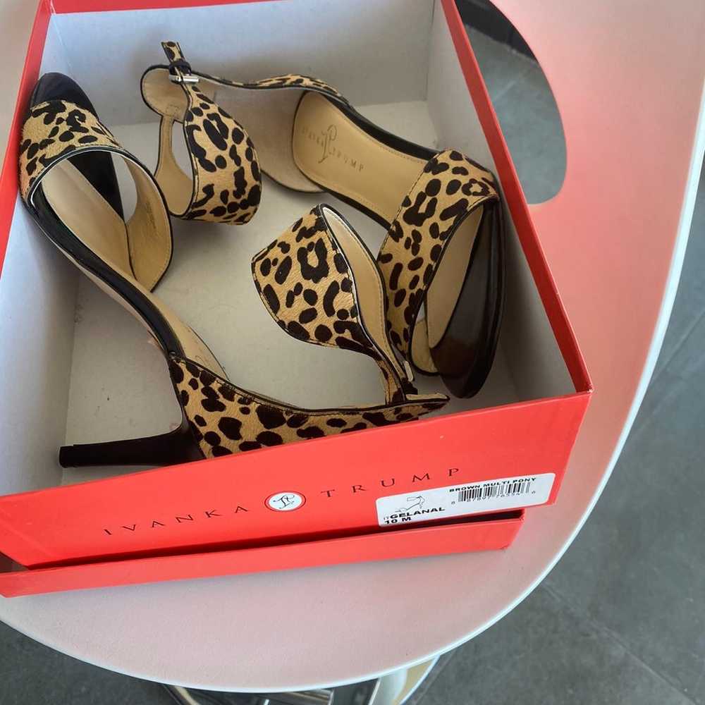 Ivanka Trump leopard shoes size 10M - image 6