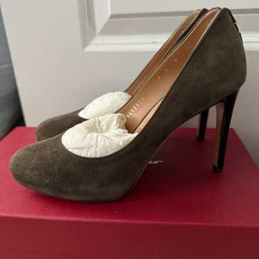 Salvatore Ferragamo Heels - image 1