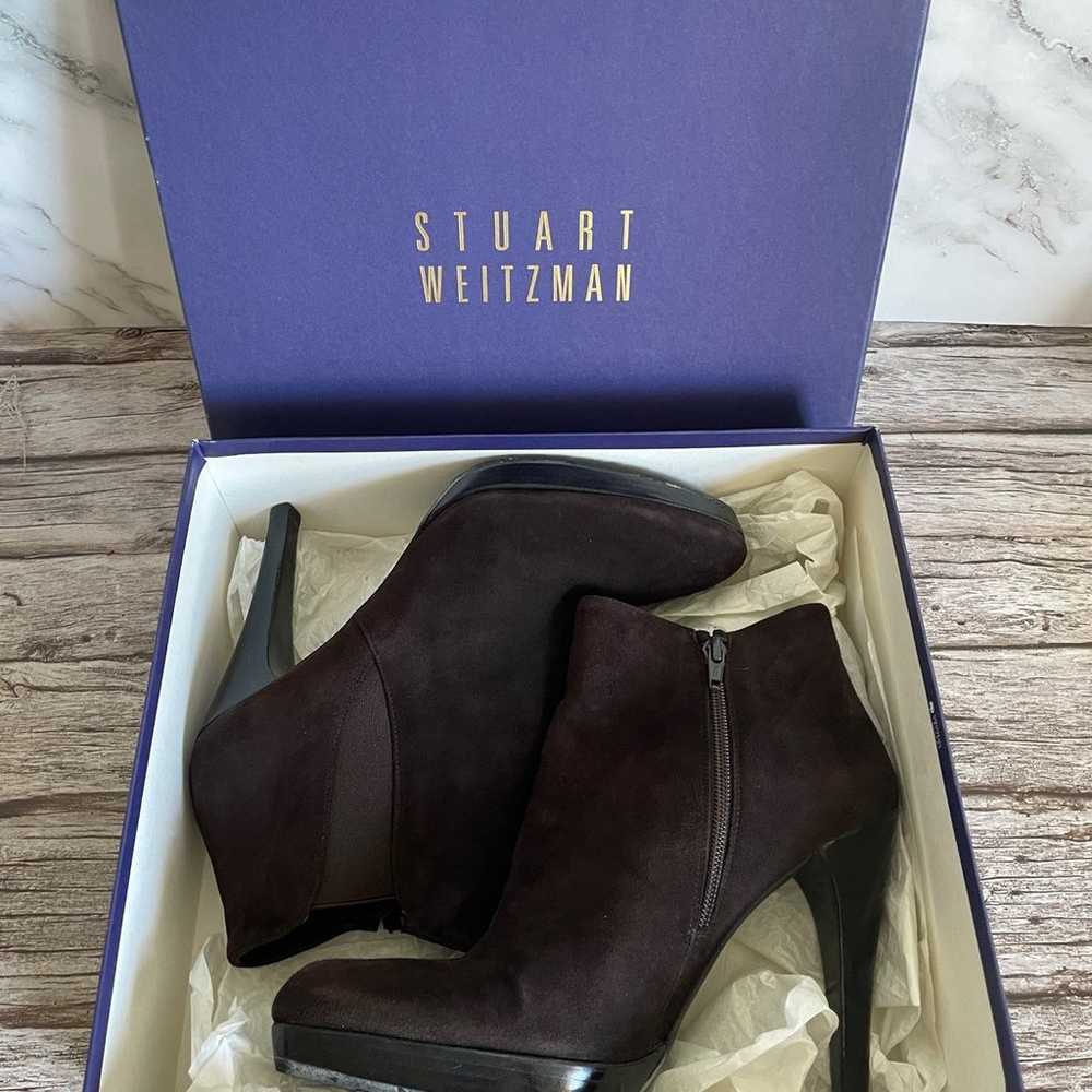 Stuart Weitzman Brown Cola Suede Ankle Heeled Boo… - image 3