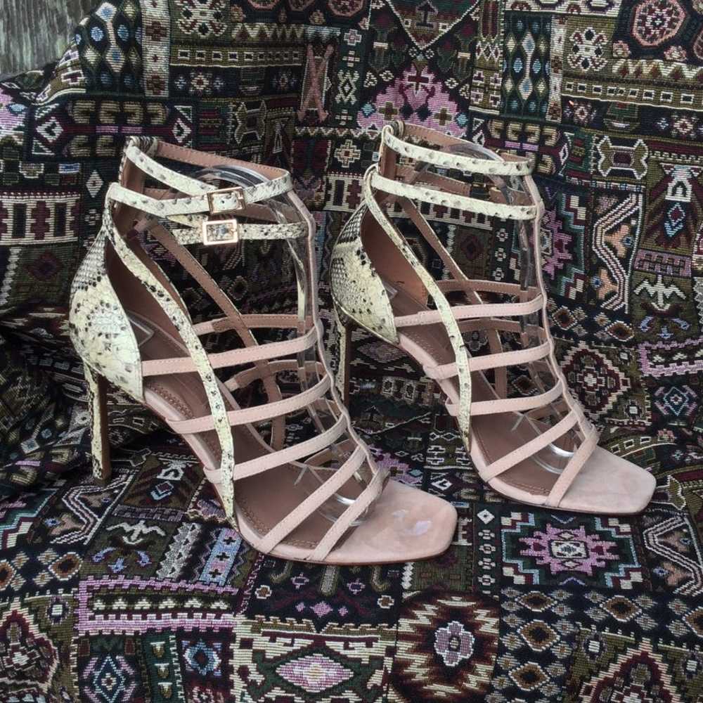 NWOT Bcbgmaxazria Ilsa Caged Heels 8.5 - image 1