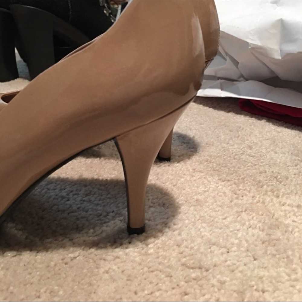 Tahari nude heels - image 4