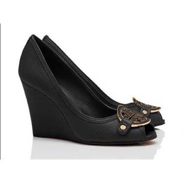 Tory Burch Black Amanda Peep Toe Pumps 8M - image 1