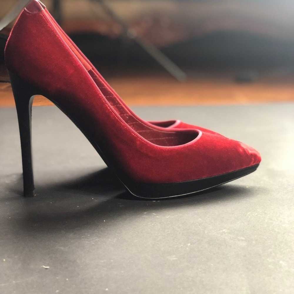 Tom Ford Red Velvet  Pumps Size 9 - image 8