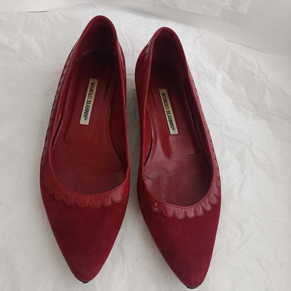 Manolo Blahnik Red reversed scallop luxury suede … - image 1