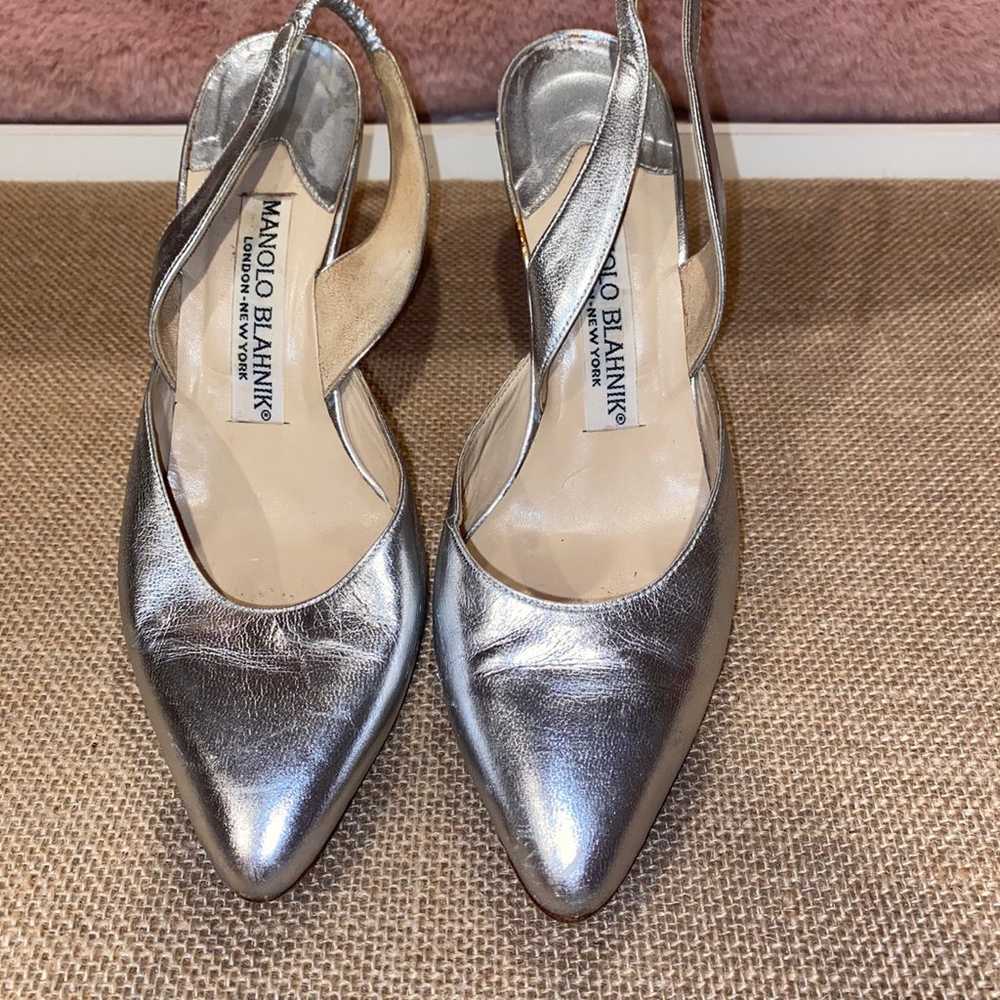 Vintage Manolo Blahnik London NY Kitten Heel Meta… - image 1