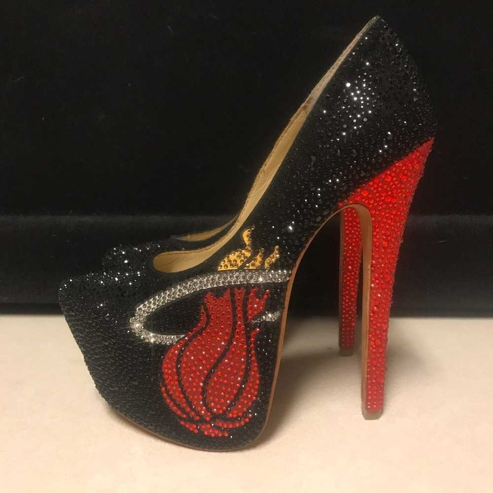 Herstar Miami Heat limited edition cryst - image 3