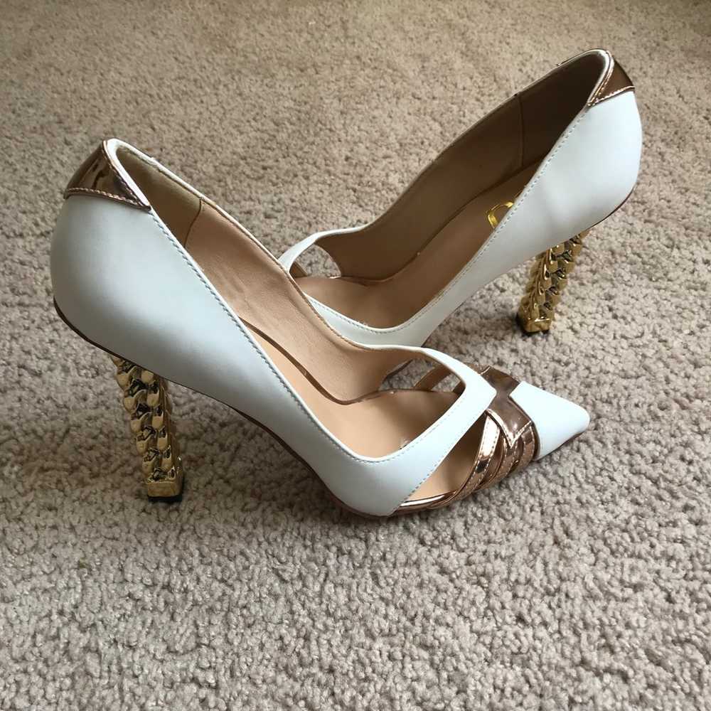 FSJ White and Gold Pointy Toe Heel Shoe - image 2