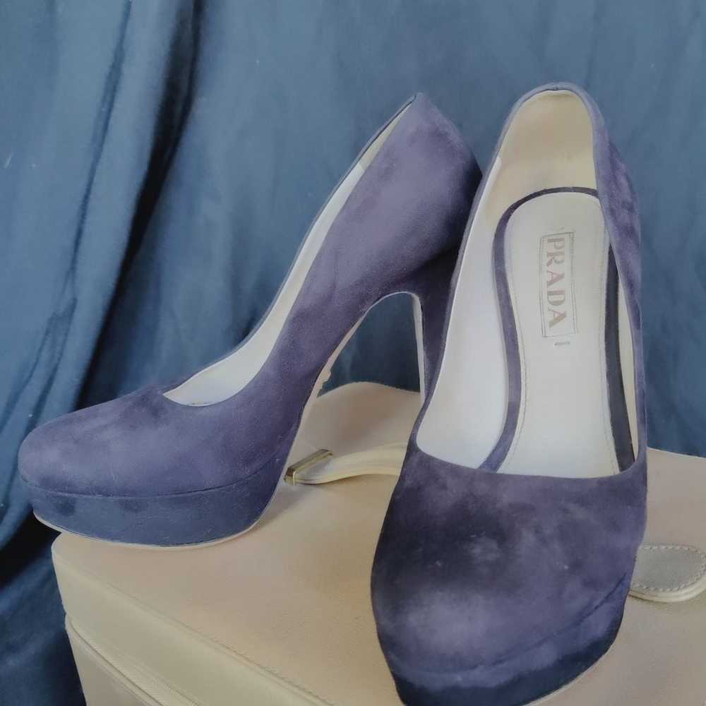 PRADA purple suede pumps size 37 - image 2