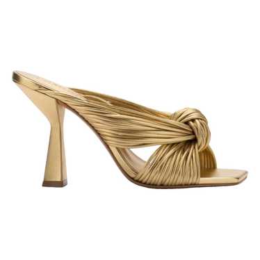 Mercedes Castillo Leather heels