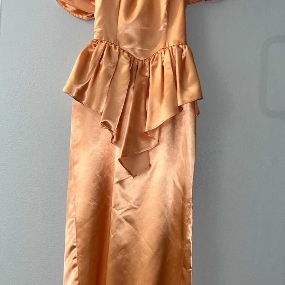 Stunning Peach AUTHENIC VINTAGE 80s formal dress - image 2