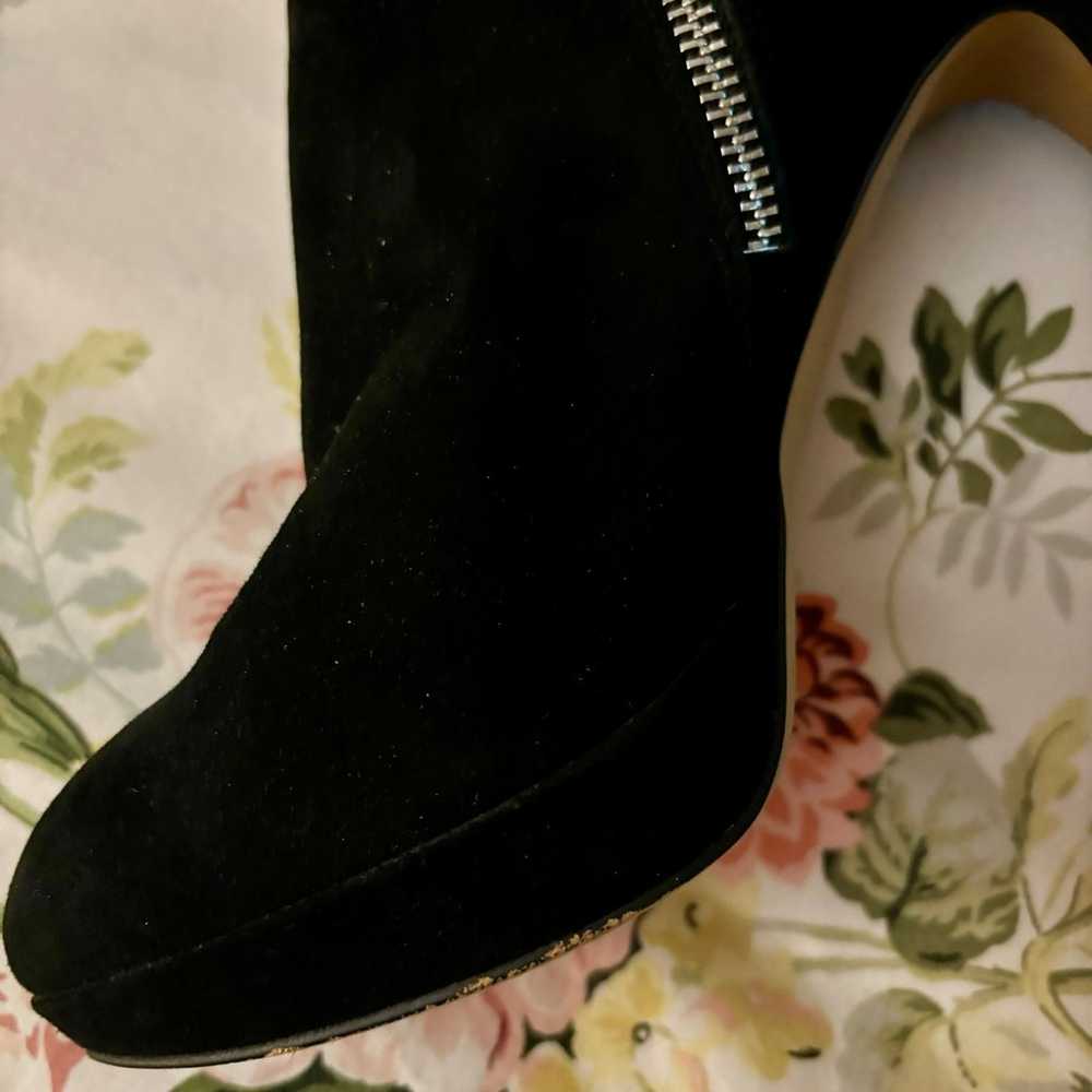 NWOT Vince Camuto booties - image 3