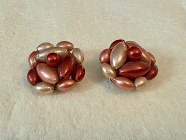 Other Hong Kong 1950's Maroon Pink Cluster Clip o… - image 1