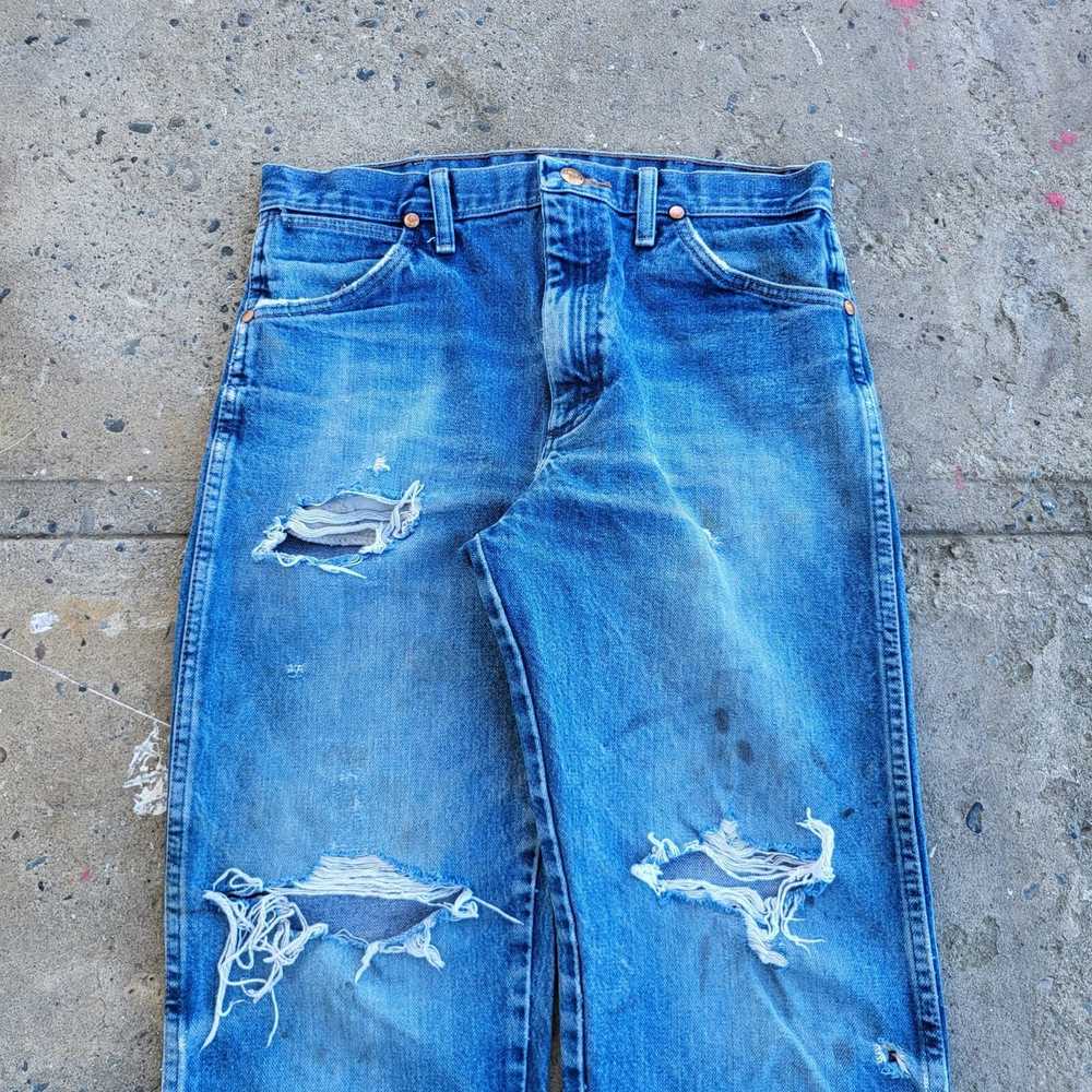Wrangler Wrangler Jeans 32x33 Blue 13MWZ Trashed … - image 2