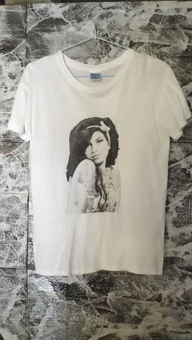 Streetwear × Vintage Vintage Fashion Amy Winehouse
