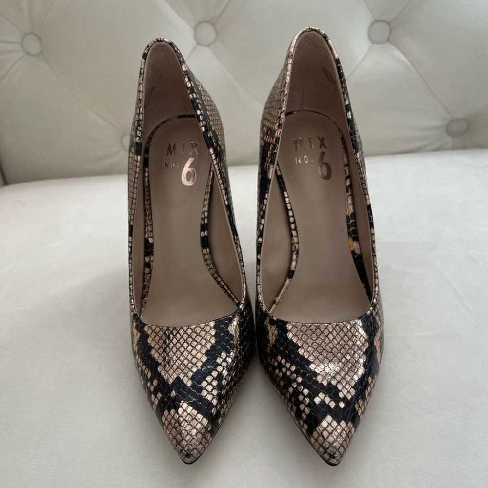 Rose Gold Metallic Snake Print Size 6 - image 5