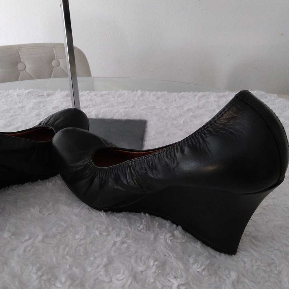 Lanvin wedge heel pumps sz 39 1/2, 8 1/2 - image 4