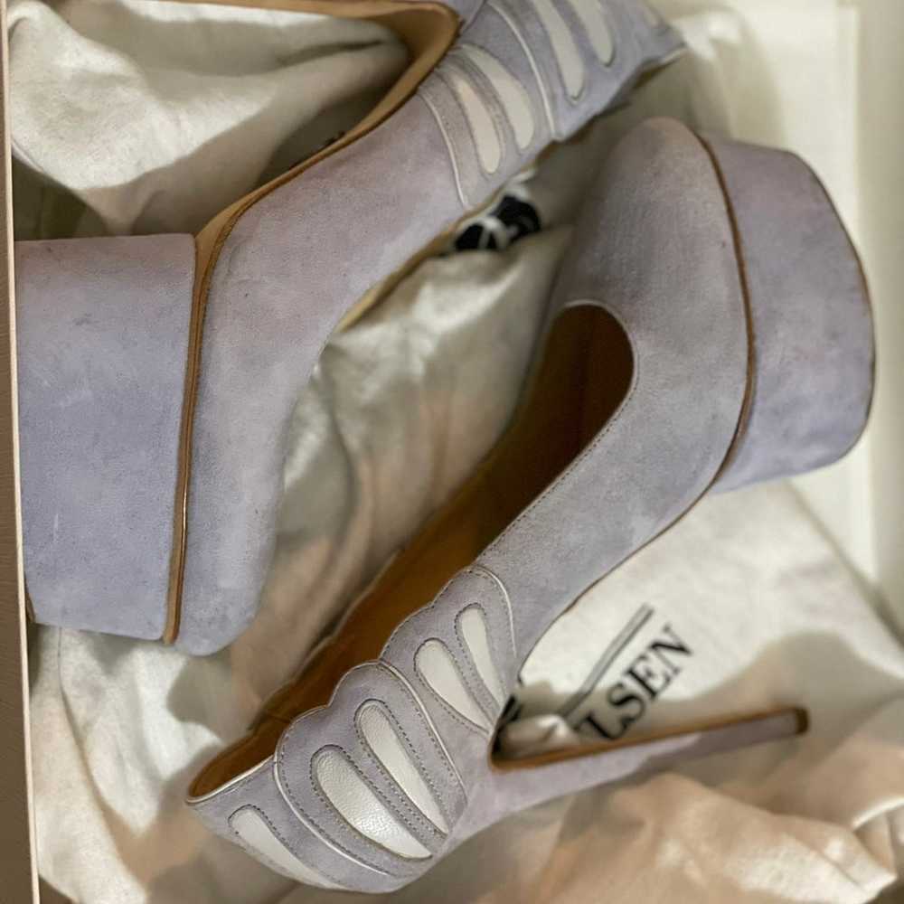 heels size 9 - image 1