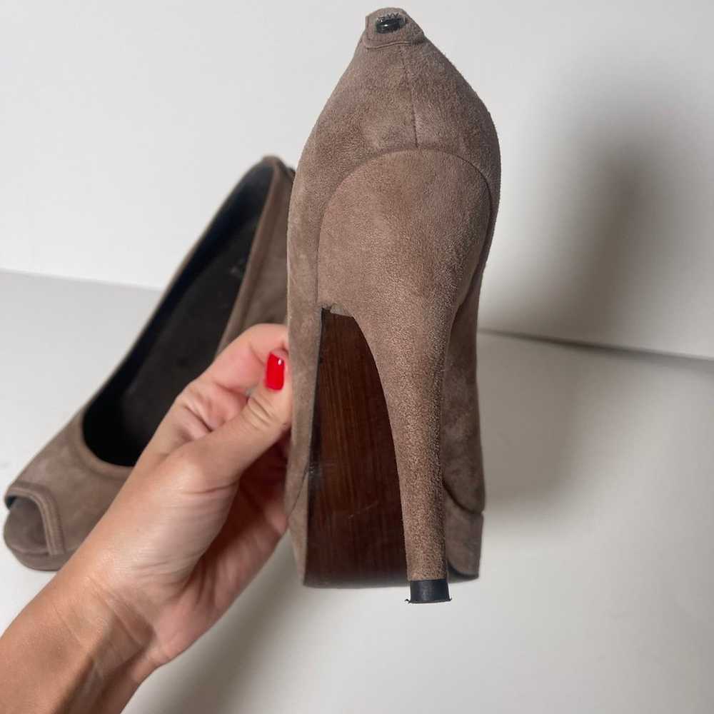 Stuart Weitzman suede taupe heels peep toe - image 3