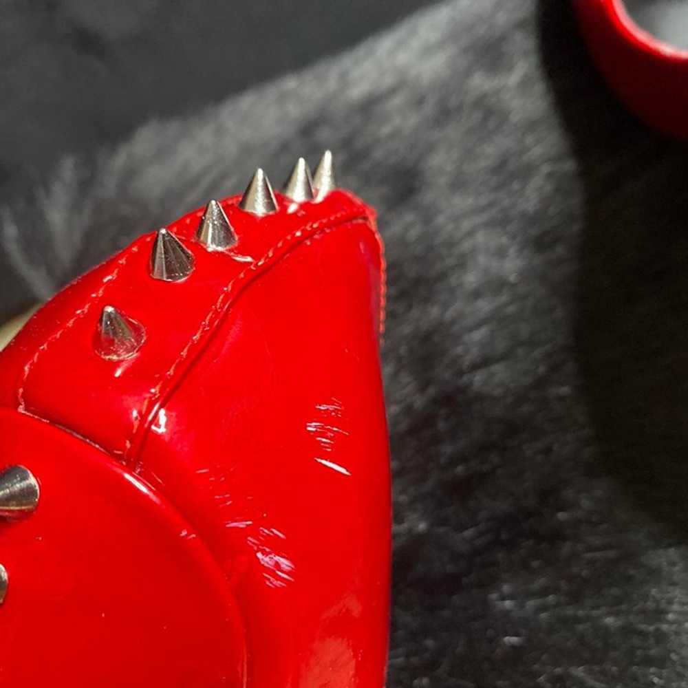 VINTAGE DOLCE VITA PATENT RED SPIKED PUMPS - image 5