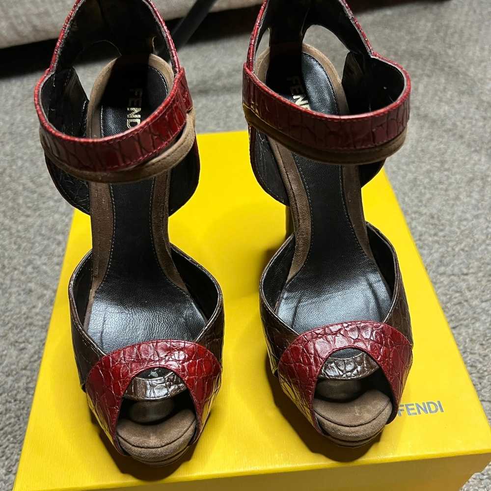 Fendi colorblock crocodile Heels 36.5 - image 2