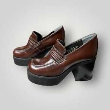 Vintage Wild Pair 90’s chunky heels