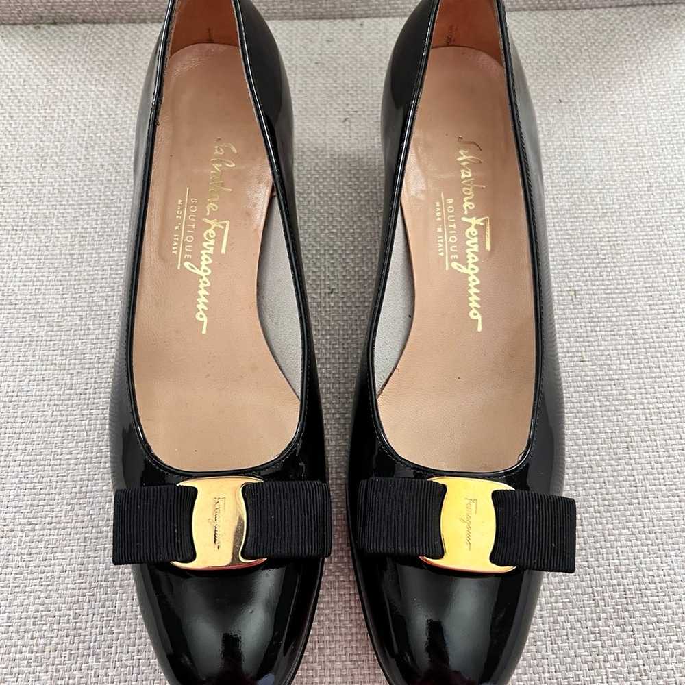 2 pairs Salvatore Ferragamo Black Vintage Heels - image 3