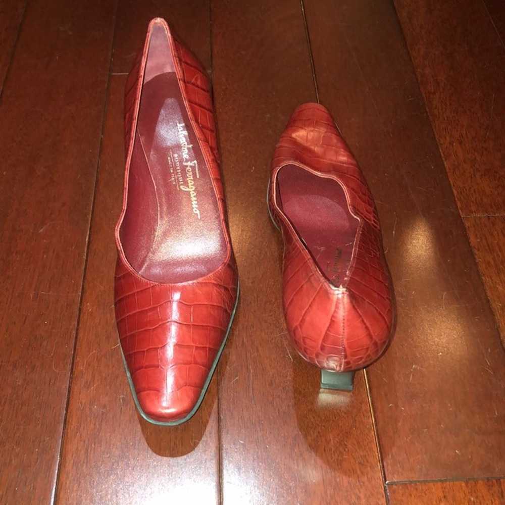 Salvatore Ferragamo boutique red heels pumps croc… - image 10