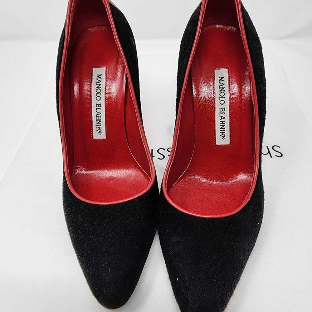 Manolo Blahnik Black Leather Pumps 35 - image 2