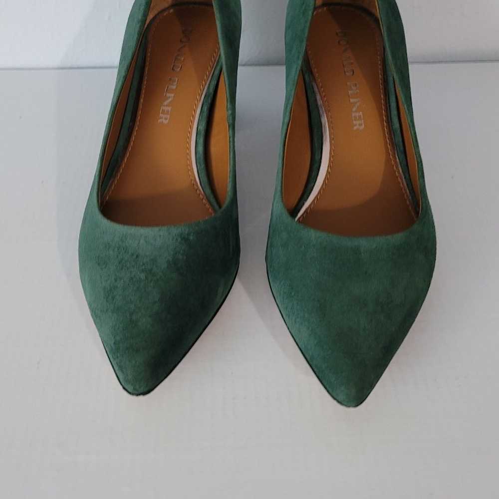 Donald Pliner Suzette Suede Pumps 6 - image 8